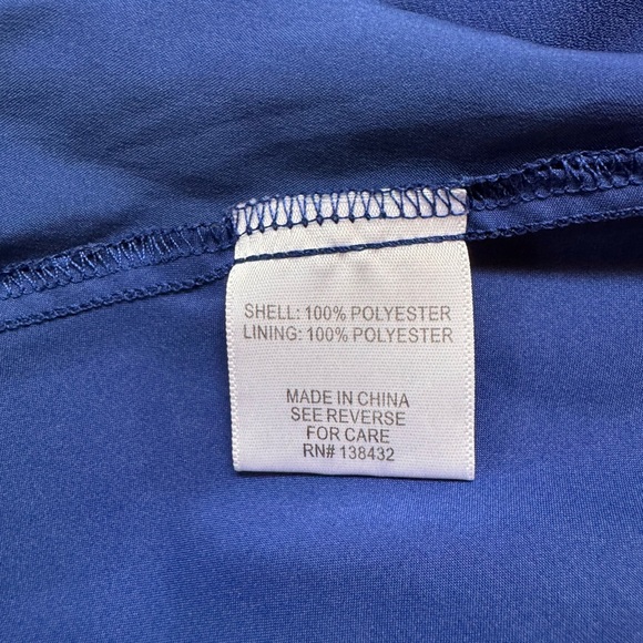 ModCloth Fits of Bliss Flutter Sleeve Dress Womens Medium Lipstick Print Flirty - Picture 14 of 15